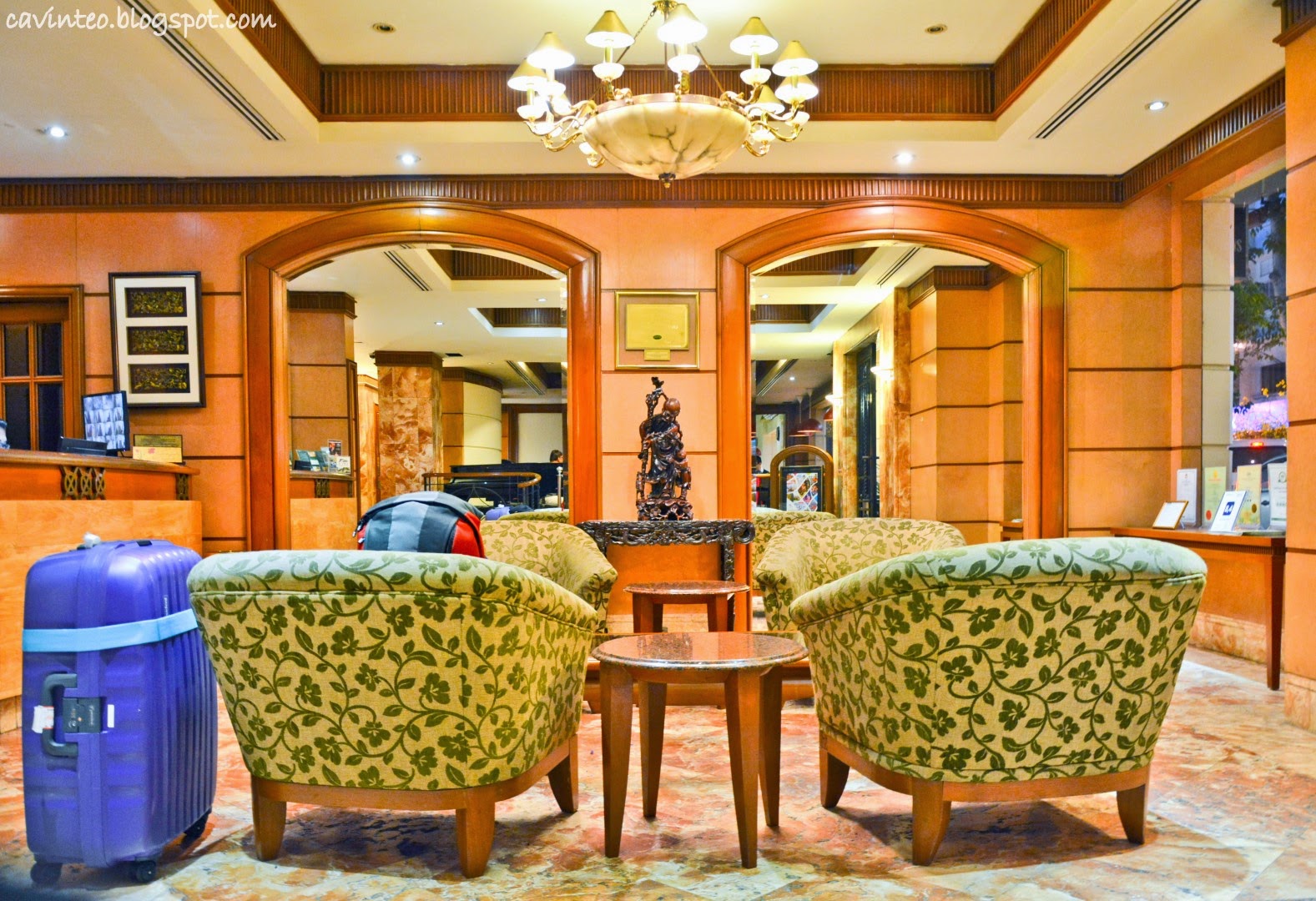 Entree Kibbles: Jesselton Hotel - Oldest Hotel in Kota Kinabalu @ Sabah